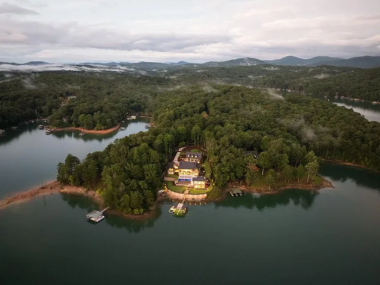 725 Rocky Point Dr — Photo 15