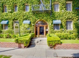 611 S Cloverdale Ave #106, Los Angeles, CA 90036