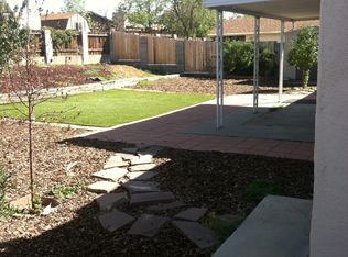 2735 Paseo De Tularosa, Santa Fe, NM 87505