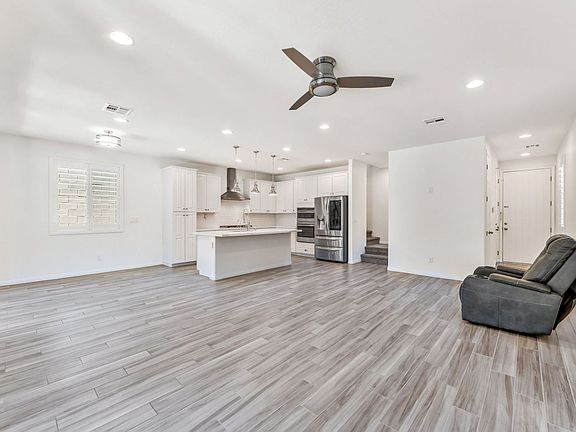 3rd image of 877 Ariel Heights Ave