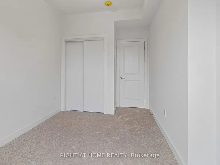 15100 Yonge St #206 — Photo 35