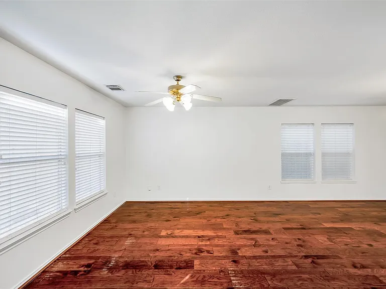 1719 Redwing Bluff Dr — Photo 16