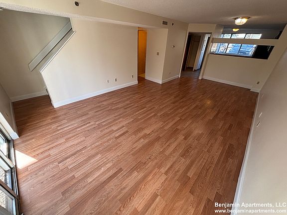 4th image of 142 N Beacon St #1