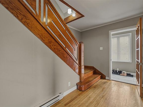 4th image of 23 Whiteway Street