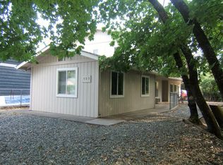 505 NW D St APT A, Grants Pass, OR 97526