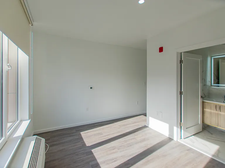 Annex 1201 — Photo 90