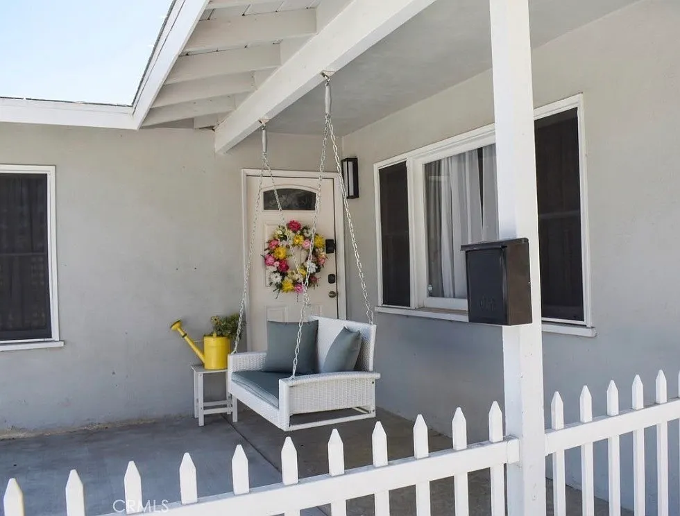 4 bed, 1186 sqft, $4,300 — Photo 3