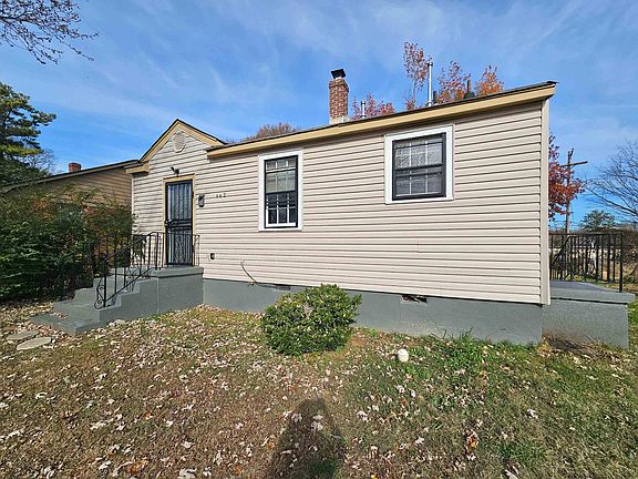 3rd image of 442 Jacklyn Ave