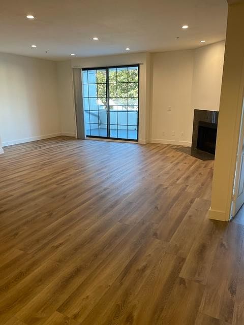 1st image of 805 S Wooster St APT 107