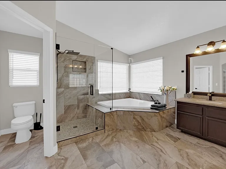 8944 Campanella St — Photo 34
