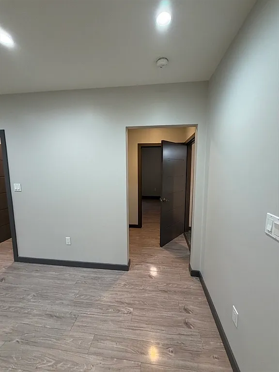 2 bed, 2.0 bath, 888 sqft, $2,283 — Photo 3