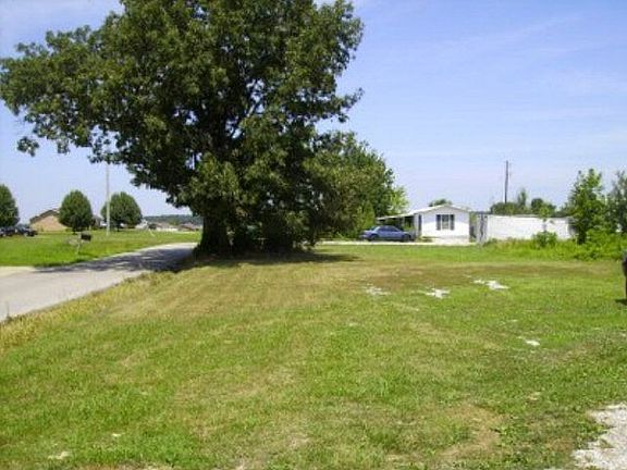 4th image of 2169 Todd Ln