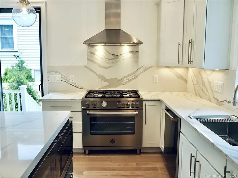70 Seminary St #1 — Photo 4