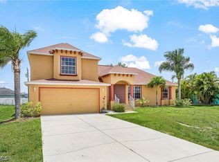 120 SE 4th Ter, Cape Coral, FL 33990