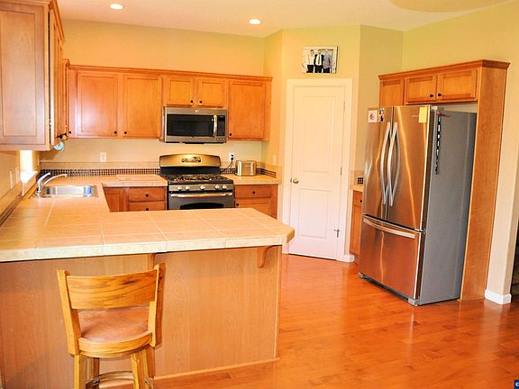 5th image of 3066 Elliot St NW
