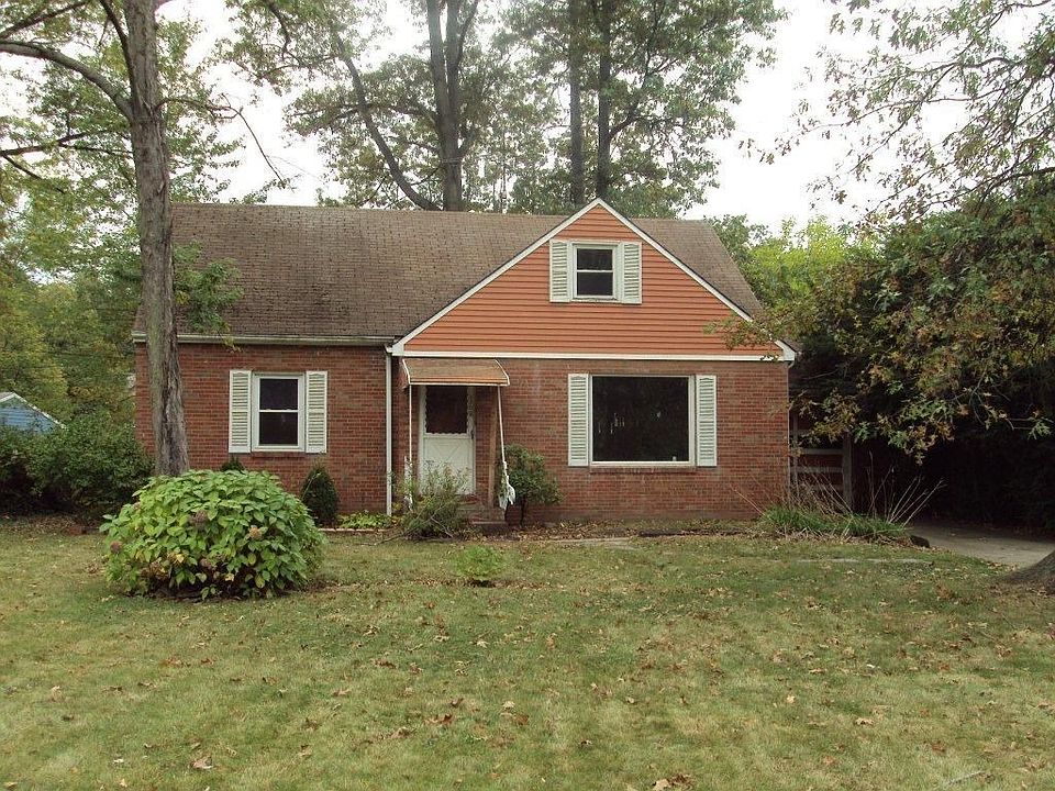 1st image of 1708 Sunset Dr NE
