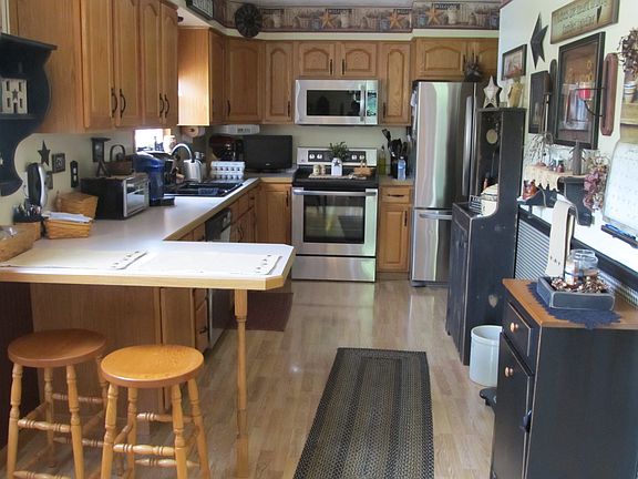 4th image of 64220 Clark Ln