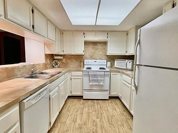 4th image of 14777 Wunderlich Dr APT 1106