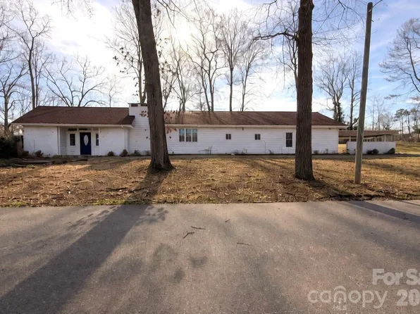 1010 Wesley St, Shelby, NC 28150