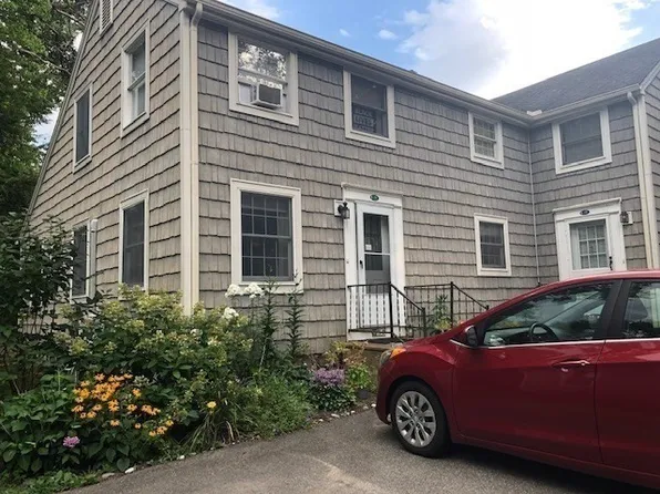 58-58A Laurel St, Greenfield, MA 01301