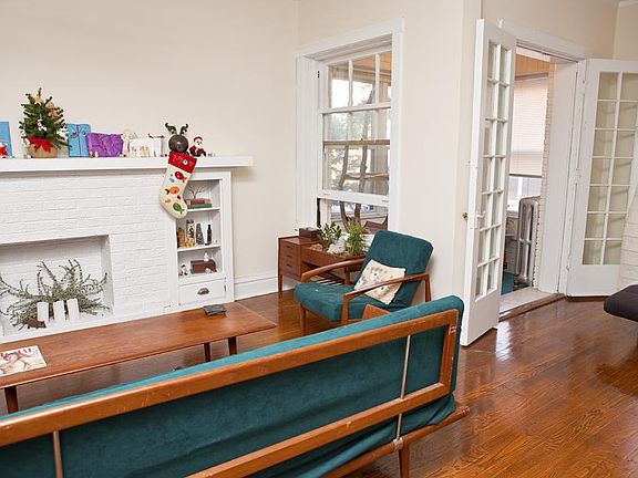 3rd image of 1407 W Winona St APT 3