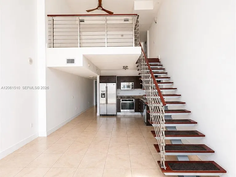 41 SE 5th St #1415 — Photo 14