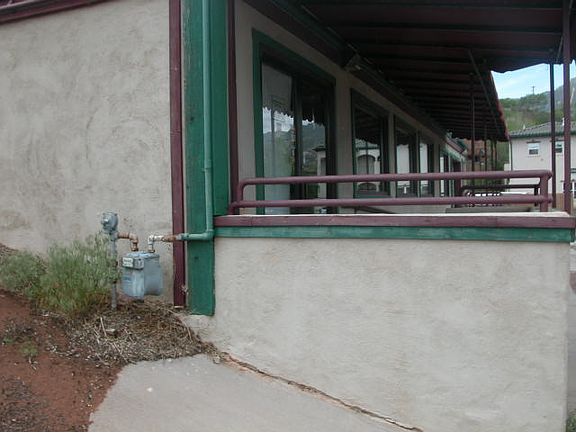 2nd image of 327 Manitou Ave