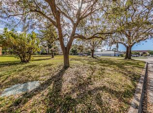 404 Menendez St, Venice, FL 34285