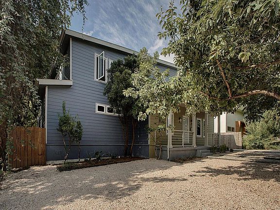 4th image of 1905 Blue Crest Dr