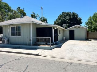 1029 3rd St, Wasco, CA 93280