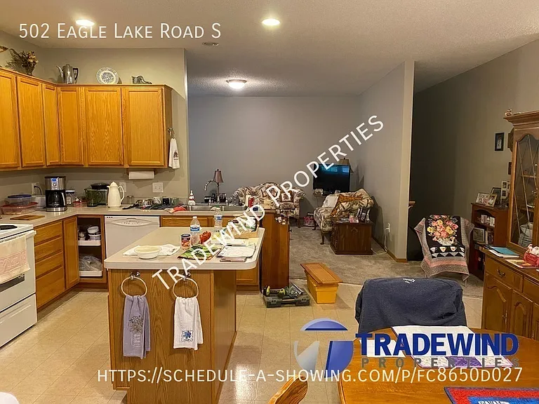 502 Eagle Lake Rd S — Photo 2