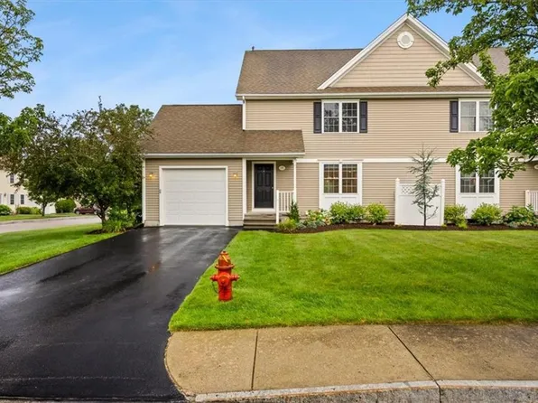 16 Streamview Dr #16, Cumberland, RI 02864