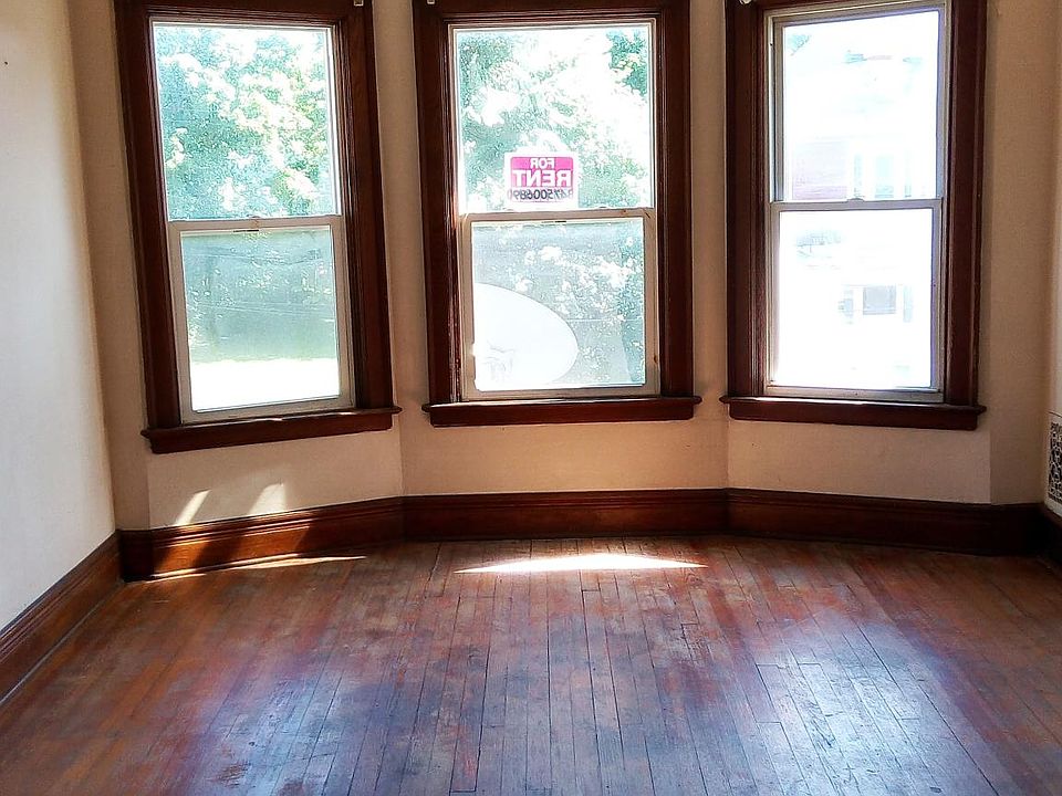 1st image of 216 Jewett Ave