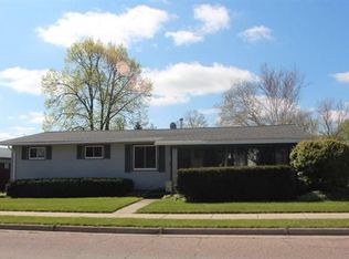 120 W Saratoga St, Tomah, WI 54660