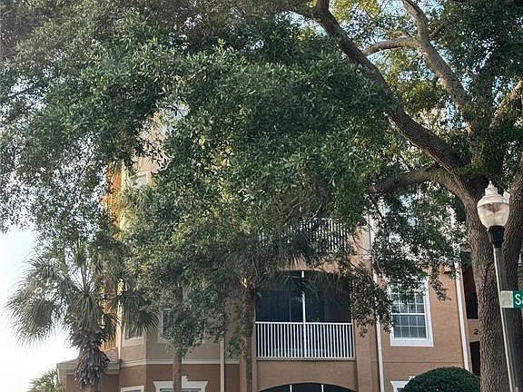 4th image of 2484 San Tecla St Unit 402