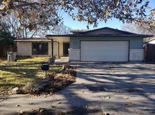 4185 N Kilarney Dr, Boise, ID 83704
