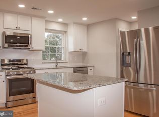 2811 Mosby St, Alexandria, VA 22305