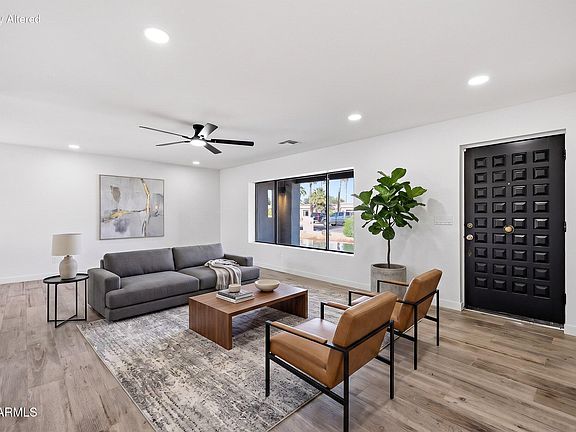4th image of 1124 N VILLA NUEVA Drive
