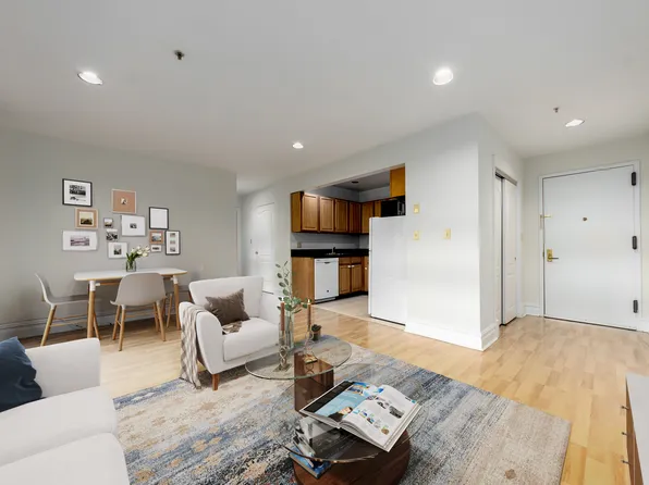 19-19 24th Avenue image 1 of 8