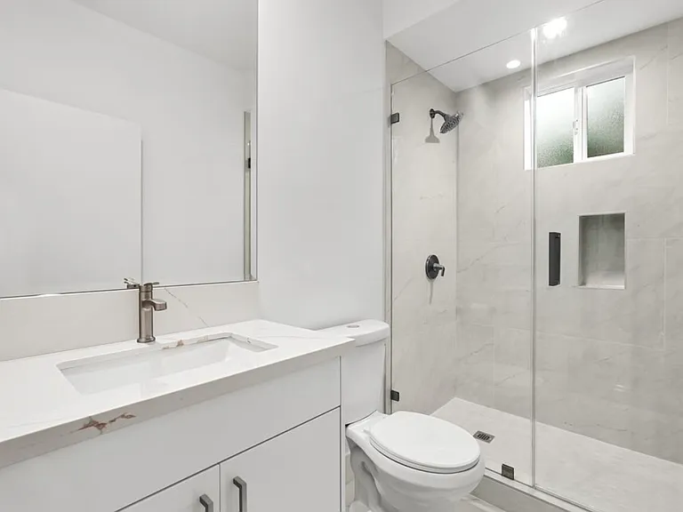 4443 Auckland Ave — Photo 24