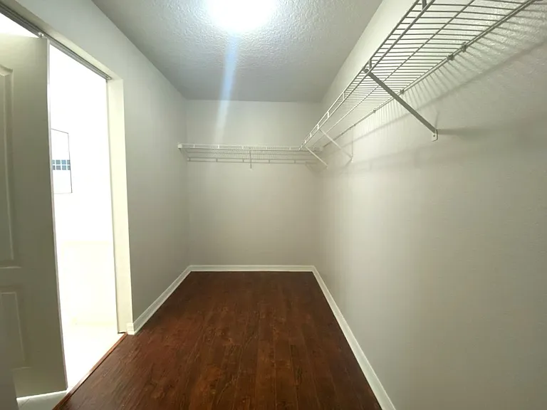 8 Lake Walden Trl — Photo 11
