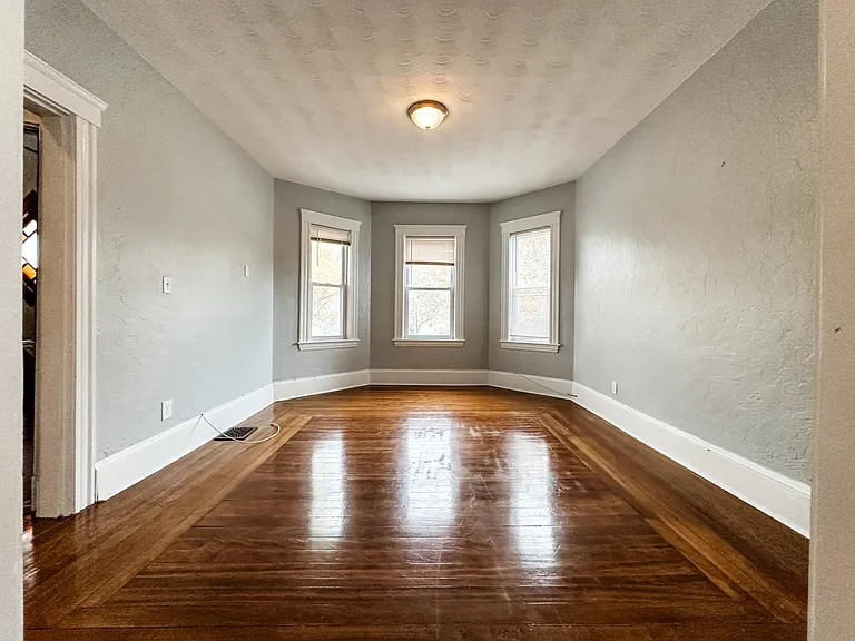 170 Fellsway W #2 — Photo 4