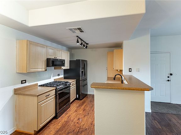 4th image of 8250 N Grand Canyon Dr Unit 1027
