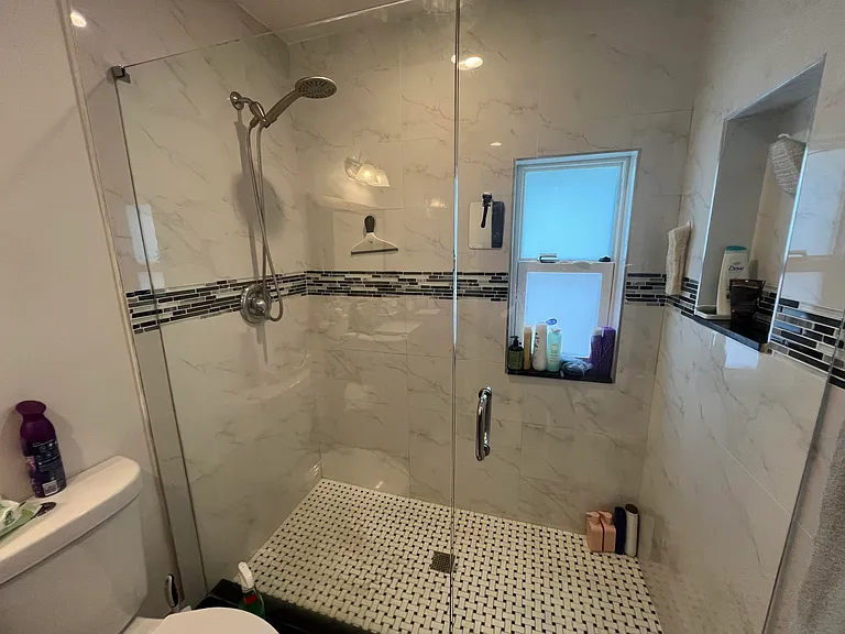 115 SW 34th Ave — Photo 17