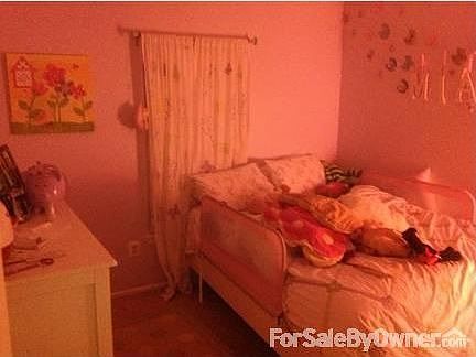 5th image of 703 Ivy League Ln