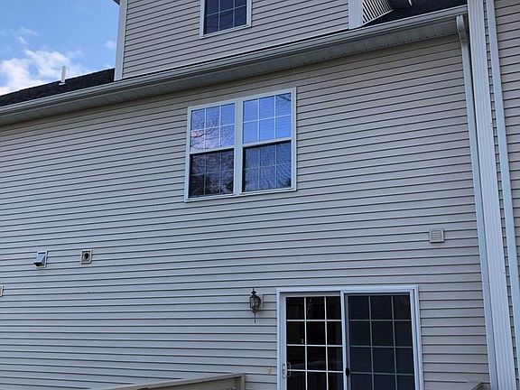 5th image of 130 Kenley Ct