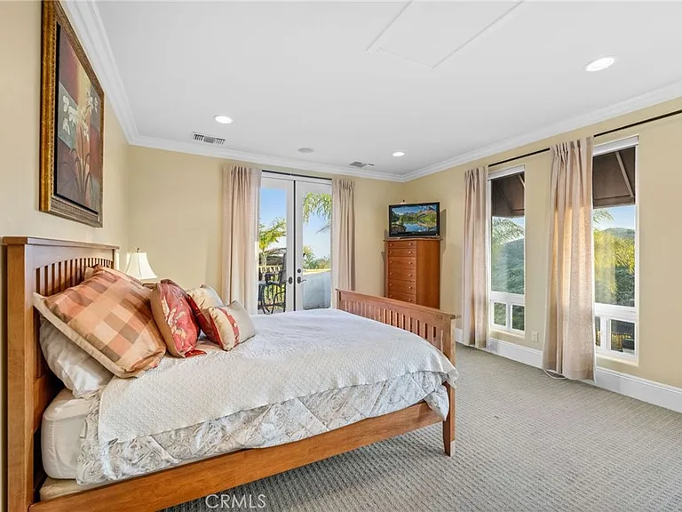 44915 Palladian Ct — Photo 51