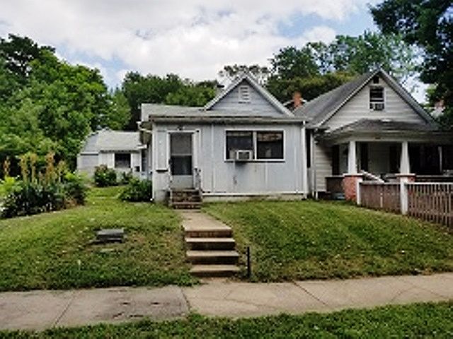 1st image of 427 Bellaire Ave