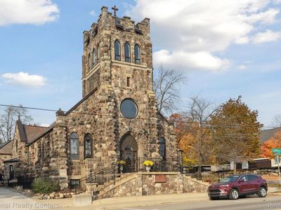 229 E Commerce St #1, Milford, MI, 48381