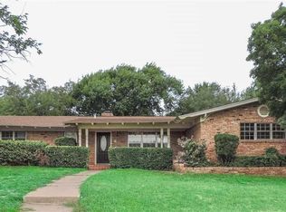 1810 Ridgemont Dr, Wichita Falls, TX 76309